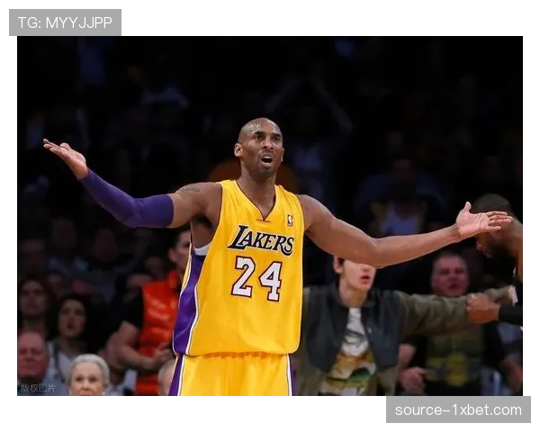 科比怀特高效贡献17分6助攻，黄蜂第二阵容实力显著增强